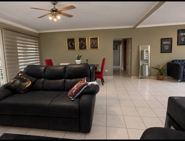 3 BEDROOM HOUSE FOR SALE IN HENLEY ON KLIP